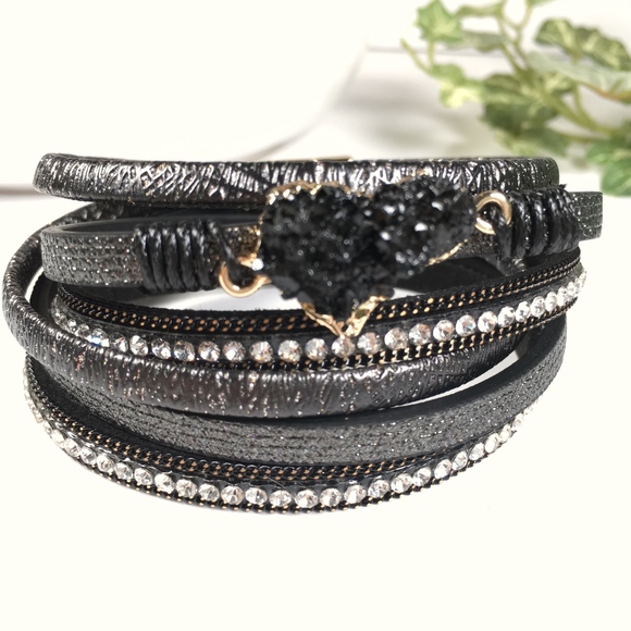 Rhinestone Heart Wrap Bangle Magnet Bracelet - Picture 3 of 7